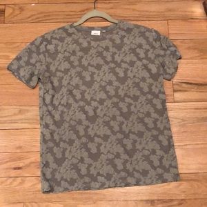 Aritzia t-shirt